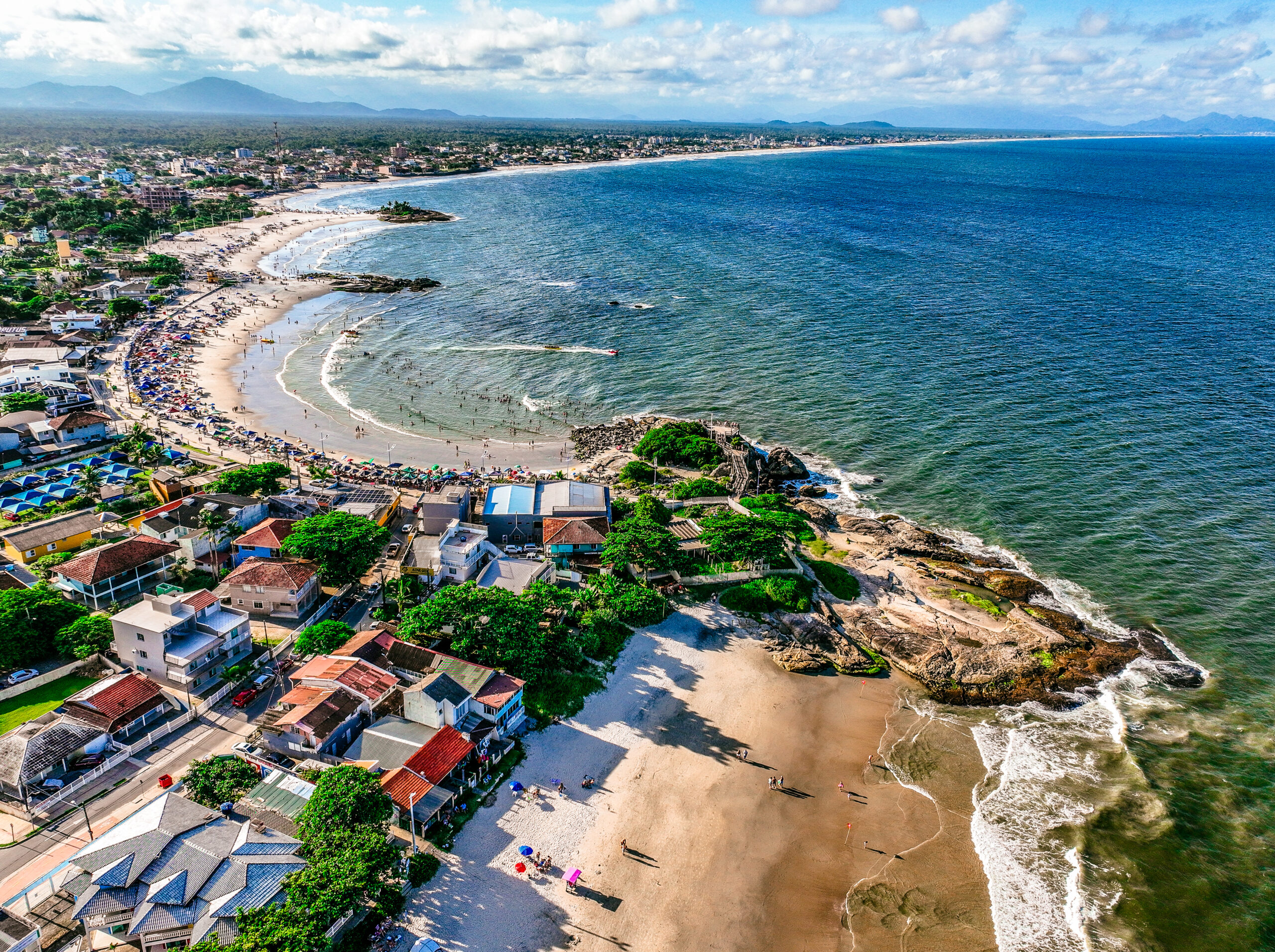 Itapoá de cara nova: projeto transforma a orla e impulsiona o mercado imobiliário